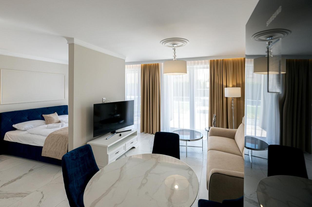 Apartamenty Prestige Mielno-อูเนียชแช ภายนอก รูปภาพ